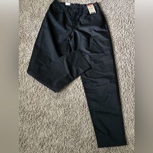 New Levi’s High-Waisted Mom Jeans Tapered Leg Black 30x30 NWT